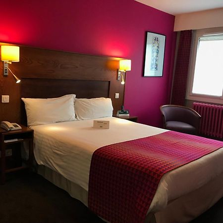 Logis Hotel & Restaurant La Paix Le Nouvion-en-Thierache Εξωτερικό φωτογραφία
